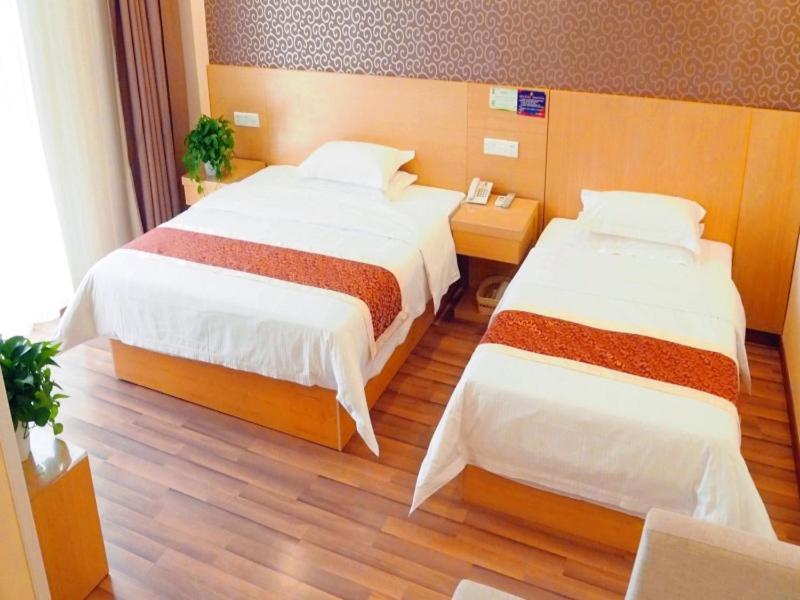 Greentree Alliance Ningxia Hui Autonomous Region Yinchuan South Bus Station Hotel Bagian luar foto