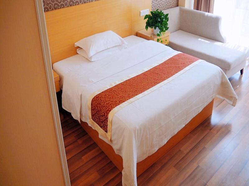Greentree Alliance Ningxia Hui Autonomous Region Yinchuan South Bus Station Hotel Bagian luar foto