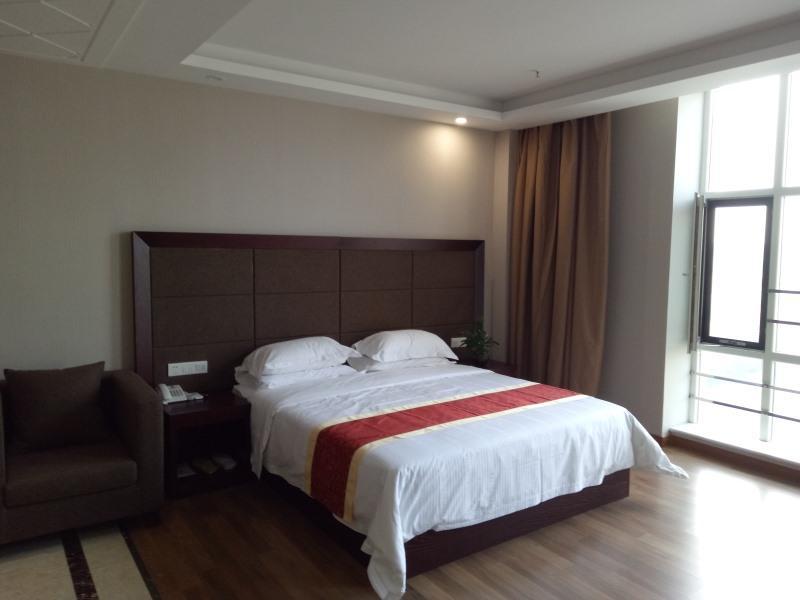 Greentree Alliance Ningxia Hui Autonomous Region Yinchuan South Bus Station Hotel Bagian luar foto